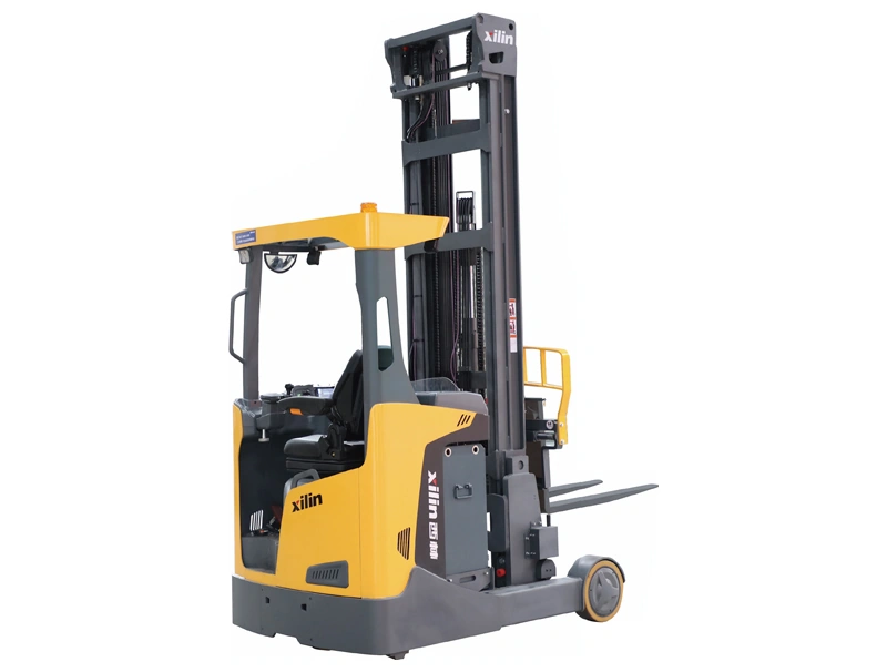 Retrak s protizávažím (CQD25-D) 2 500 kg, 3 000–12 500 mm